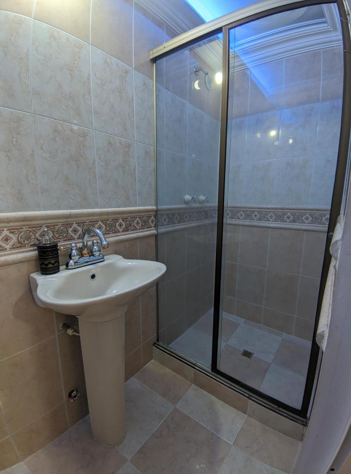 Habitación Triple con baño privado